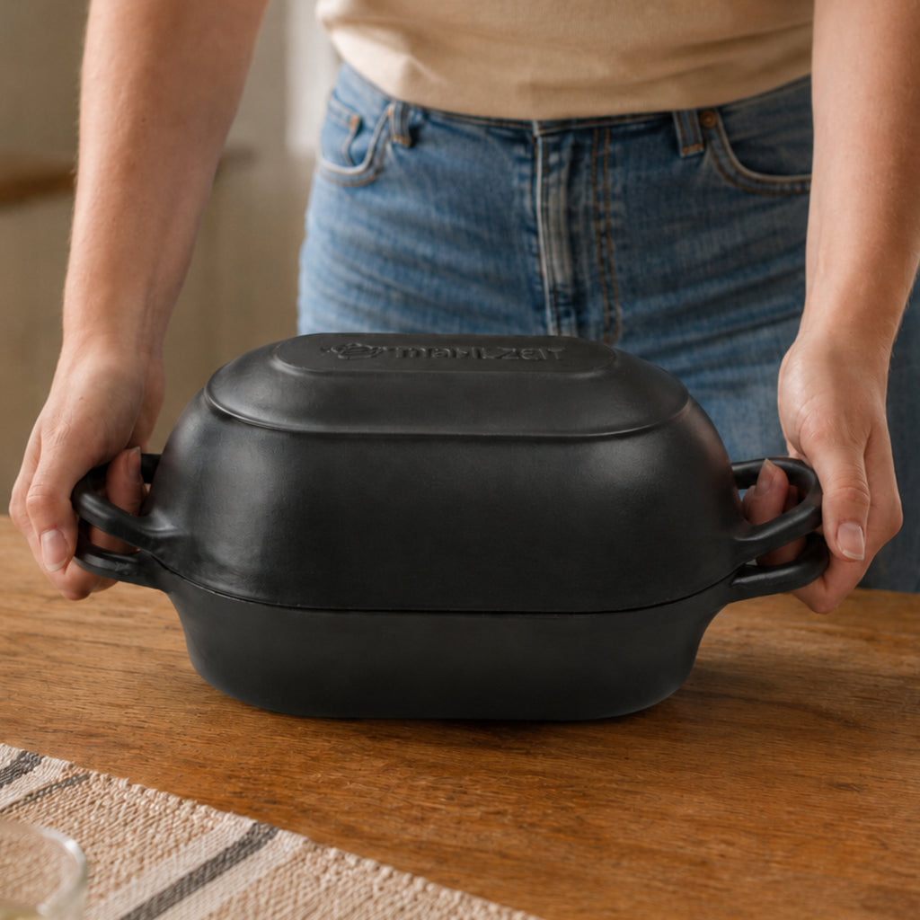 Bread Pot Set, 2.5 Liters, Cast Iron, Enameled, Incl. Bread Sling