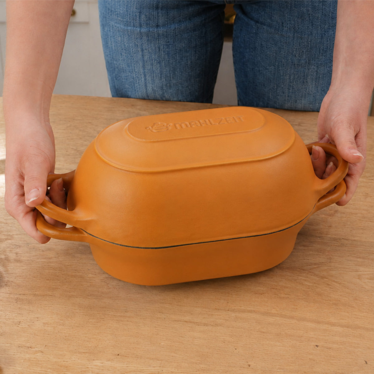 Bread Pot Set, 2.5 Liters, Cast Iron, Enameled, Incl. Bread Sling