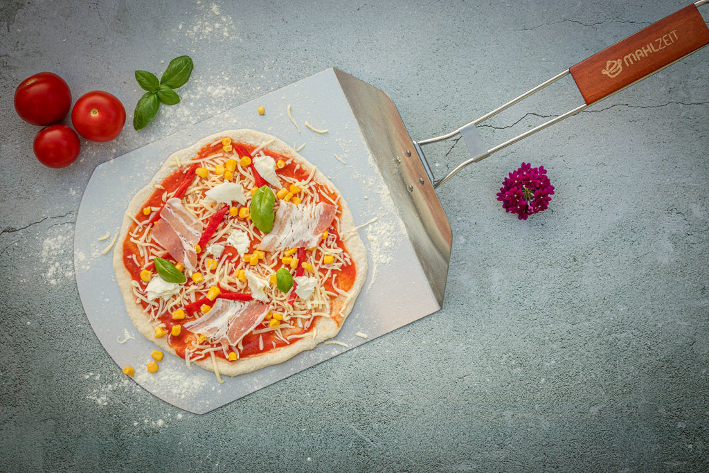 Pizza peel, stainless steel, bamboo handle