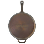 Gusseisenpfanne, poliert, zwei Ausgießer, inkl. Deckel